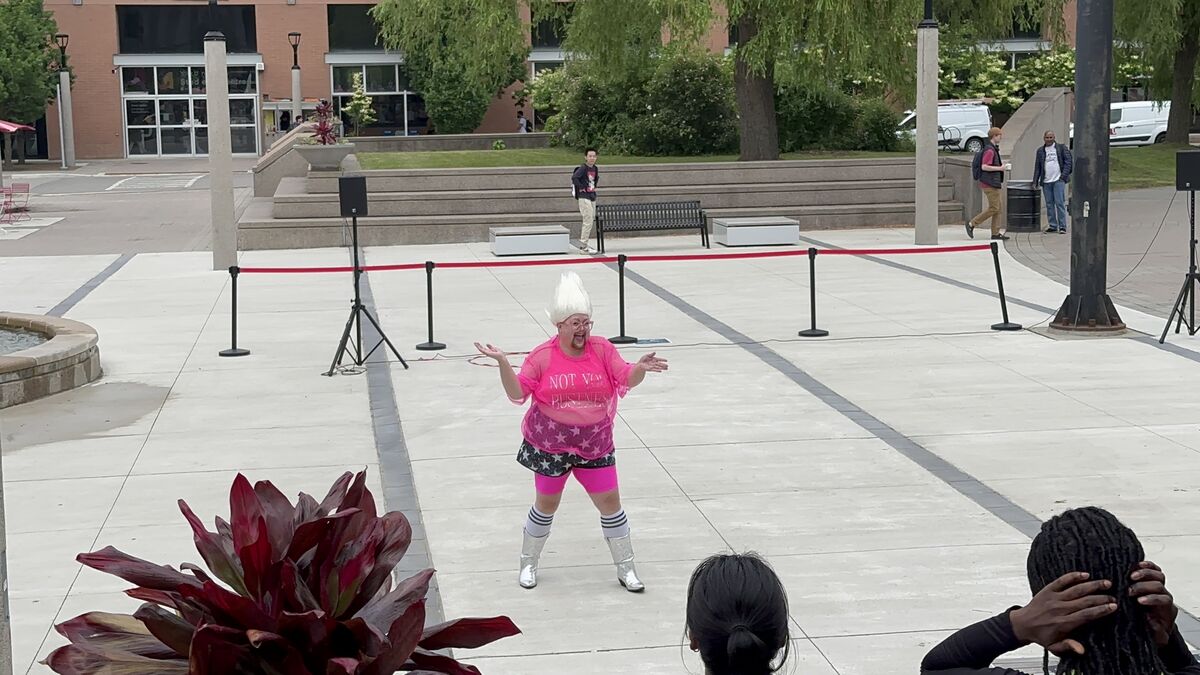 Big Trouble- Body Safe, image 2 of 2